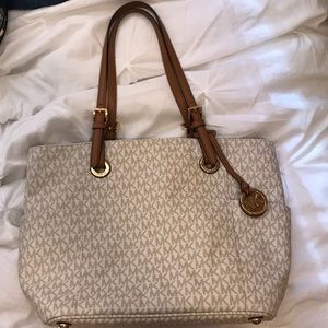 Michael kors purse like new